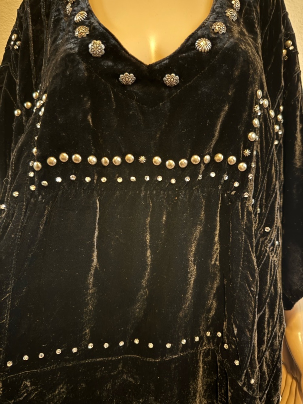 Double D Ranch Black Poncho - Picture 3 of 8